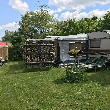 Grosser Familien-wohnwagen - Keine Bauarbeiter-unterkunft! Campsite Dobbertin